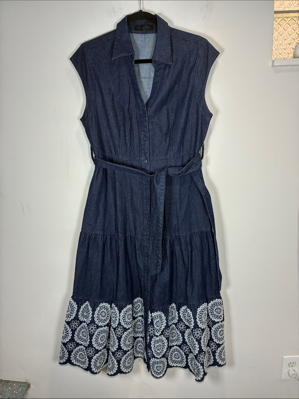 Solitaire Denim Shirt Dress Embroidered Hem Tie Waist Button Front L NWOT
